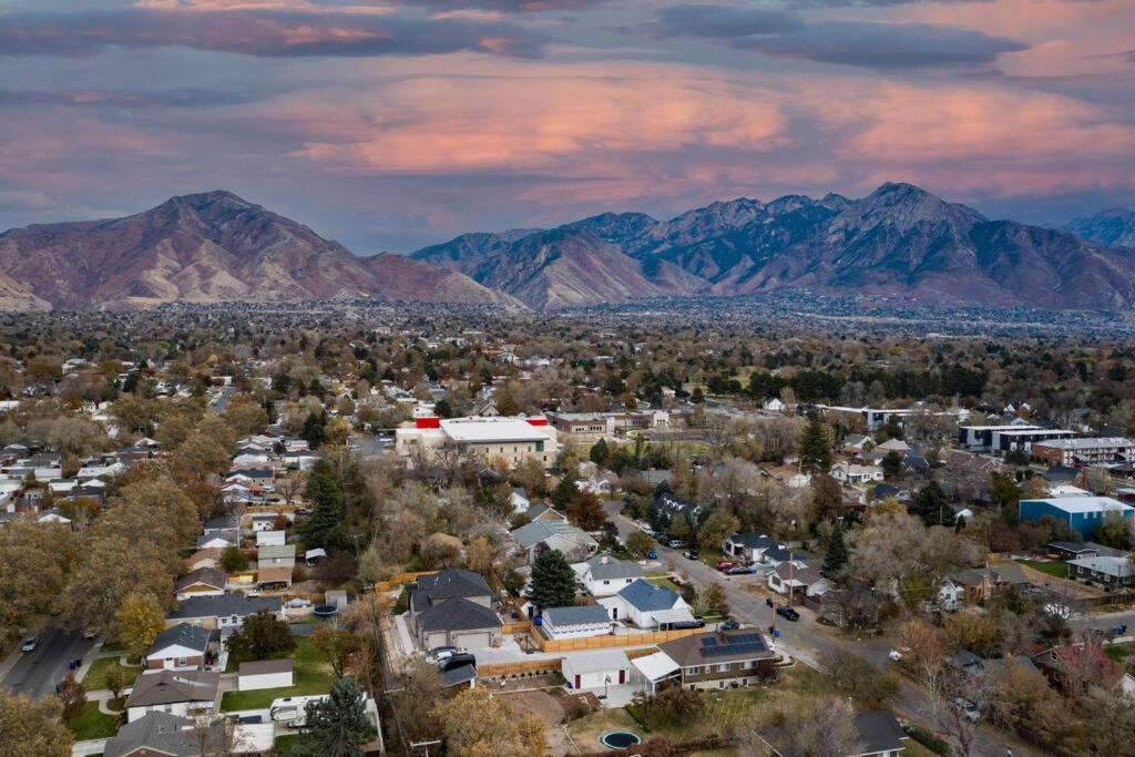 Pet Friendly Millcreek Home Close To Downtown/Mtns Salt Lake City Ngoại thất bức ảnh