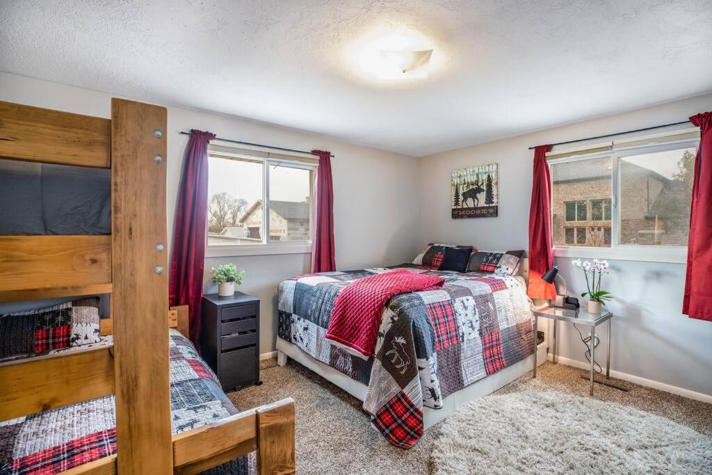 Pet Friendly Millcreek Home Close To Downtown/Mtns Salt Lake City Ngoại thất bức ảnh