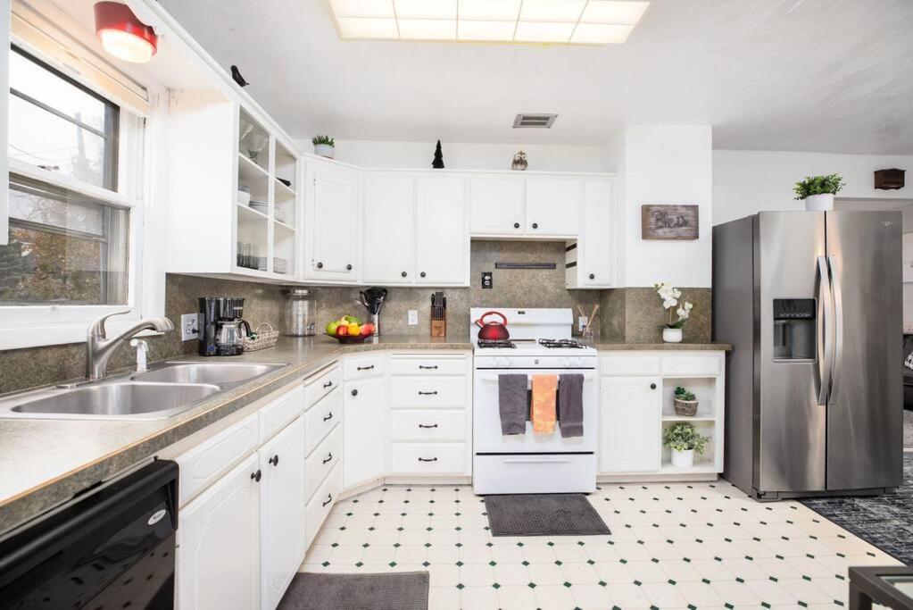 Pet Friendly Millcreek Home Close To Downtown/Mtns Salt Lake City Ngoại thất bức ảnh