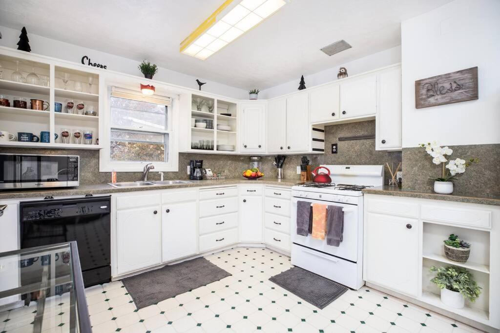 Pet Friendly Millcreek Home Close To Downtown/Mtns Salt Lake City Ngoại thất bức ảnh