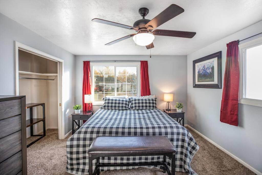 Pet Friendly Millcreek Home Close To Downtown/Mtns Salt Lake City Ngoại thất bức ảnh