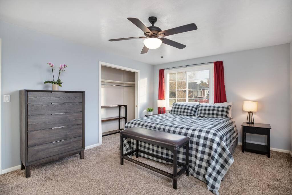 Pet Friendly Millcreek Home Close To Downtown/Mtns Salt Lake City Ngoại thất bức ảnh